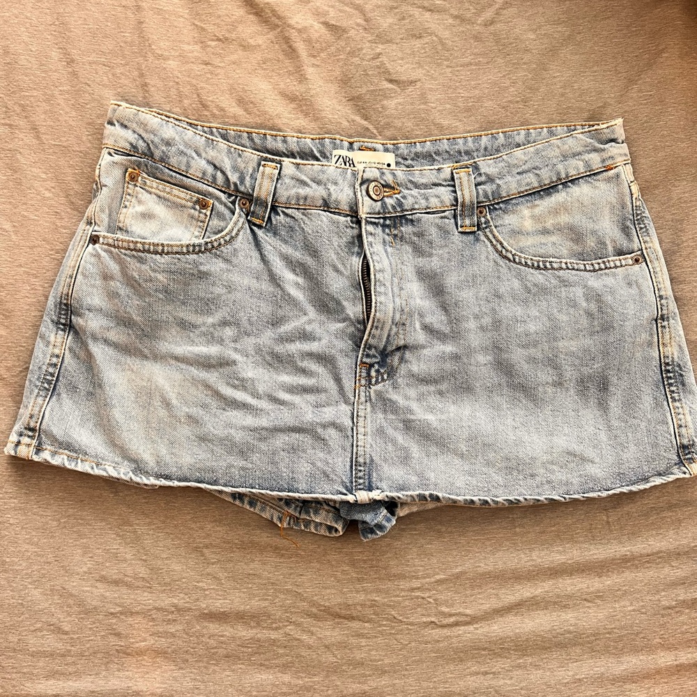 Zara Blue Jean Skort Distressed Casual